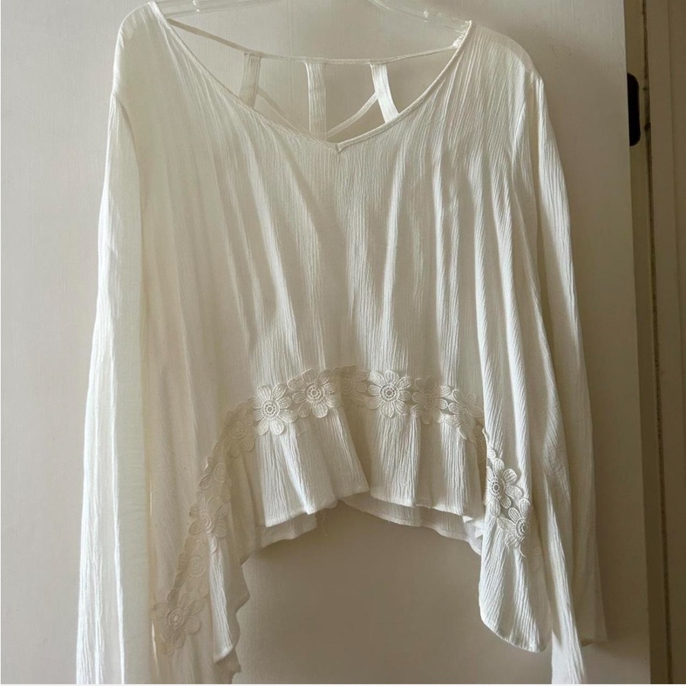 Altar’d State • Flowy White Blouse
